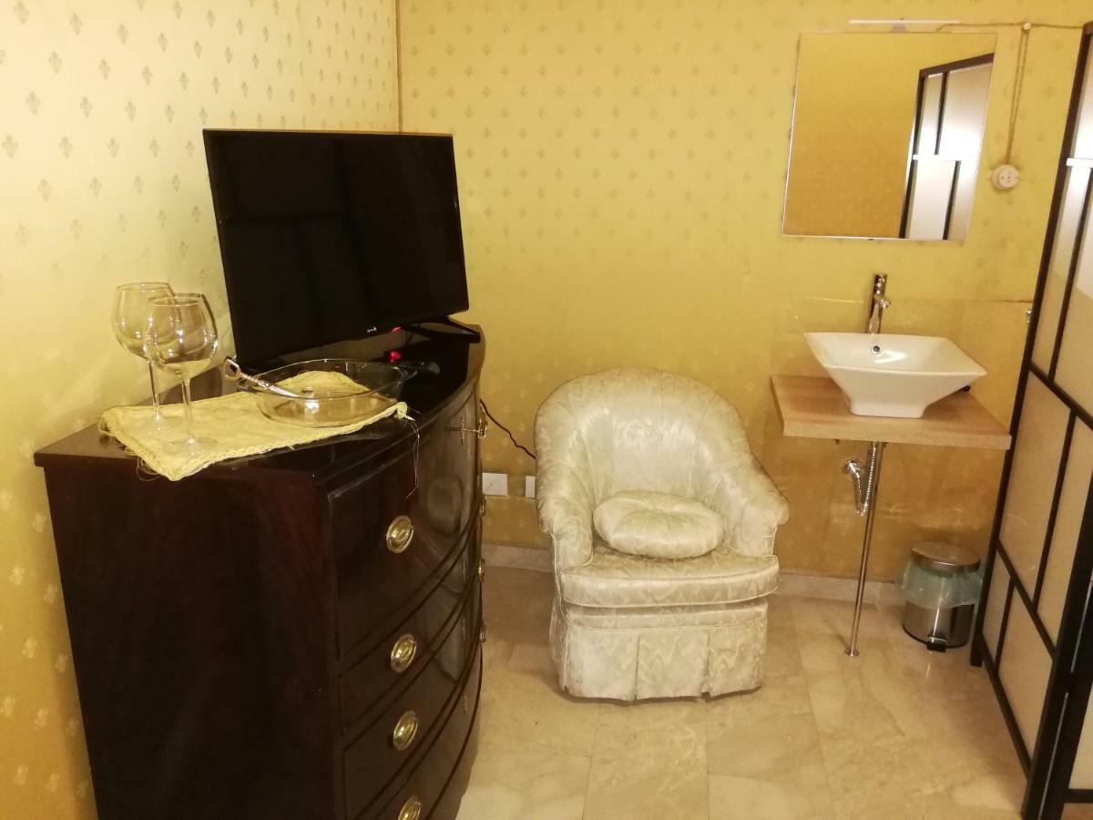 Attico Luxury Etnea Hotel Катания Екстериор снимка